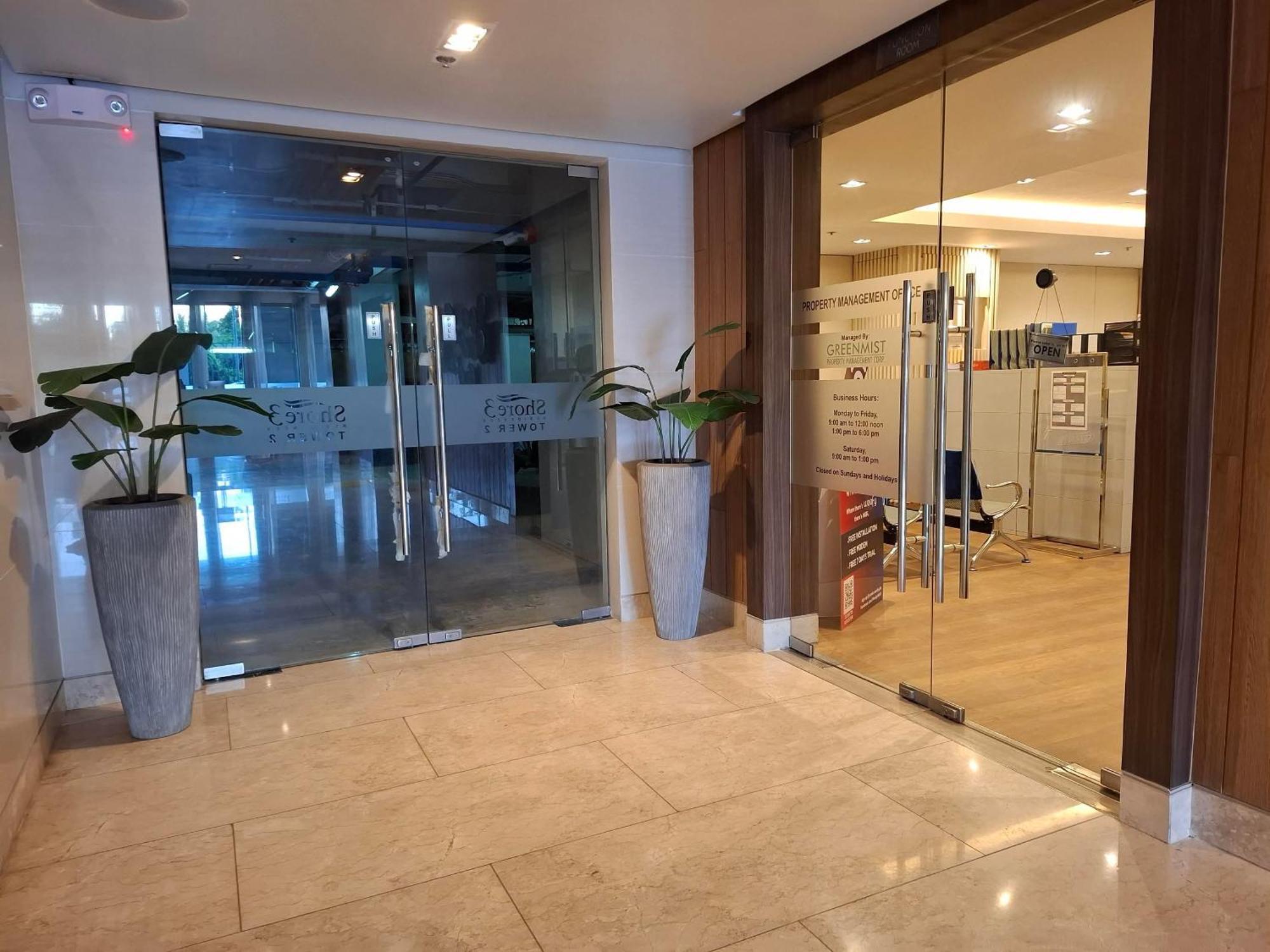 Shore 1 & 3 Residences Moa 1Br With Balcony By Darpm Manila Exterior foto